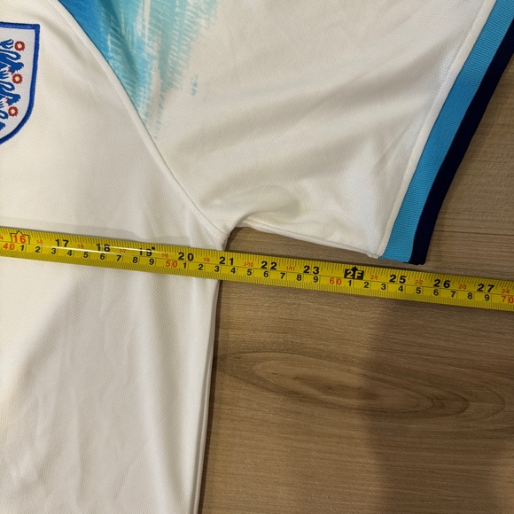 Men’s Large Soccer Jersey. This is the England 2023 Home Jersey’s with Foden #20 - Picture 6 of 7